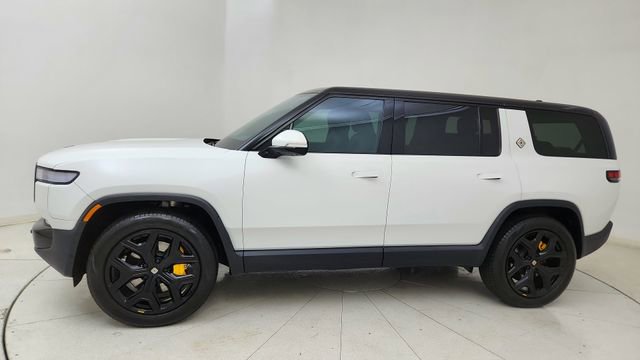 Used 2024 Rivian R1S Adventure image 3