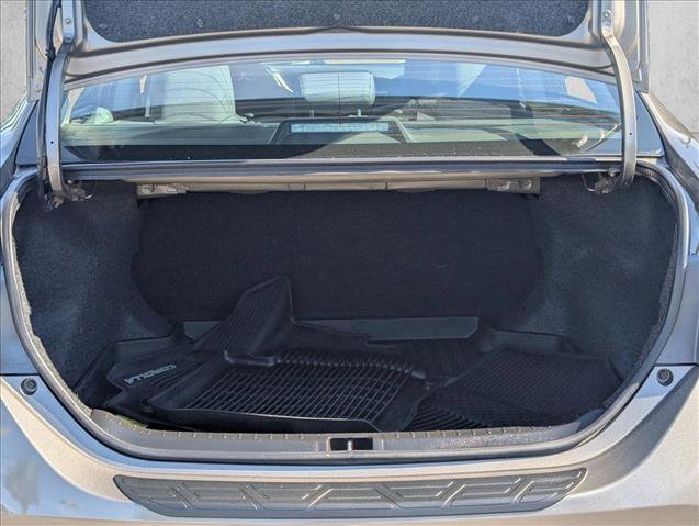 Used 2018 Toyota Corolla LE image 7