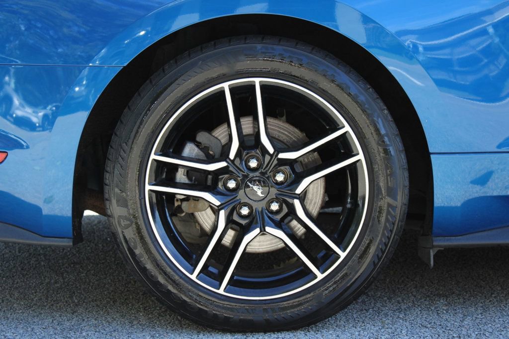 Used 2018 Ford Mustang Premium image 18