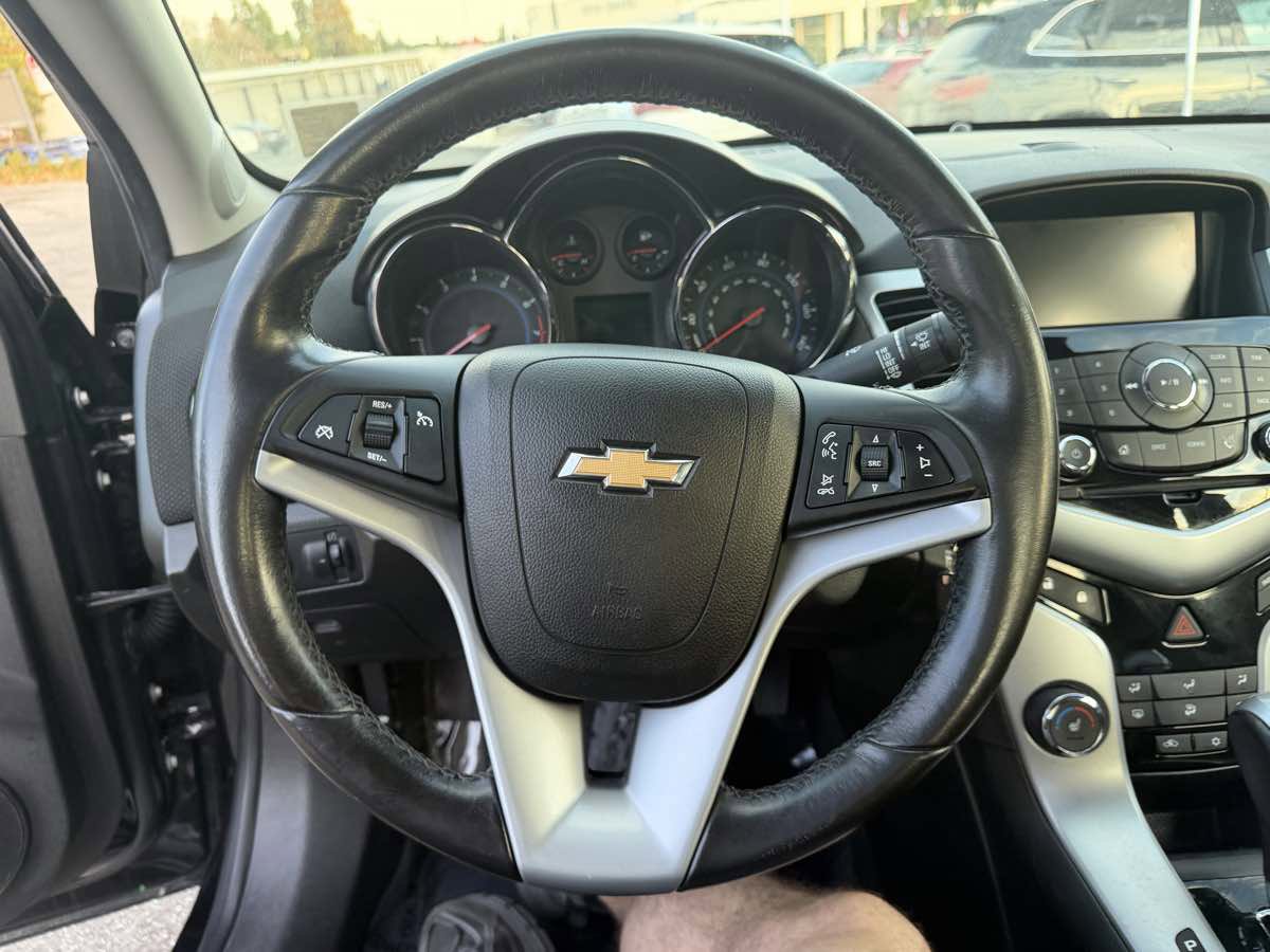 Used 2014 Chevrolet Cruze LT w/ RS Package image 18