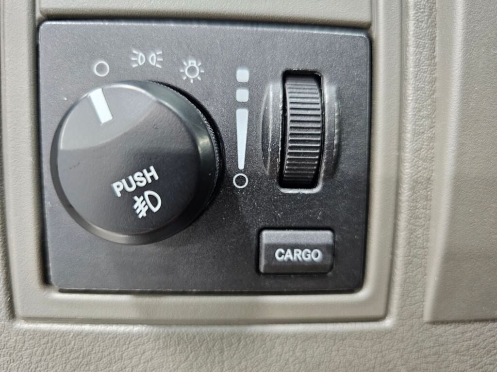Used 2007 Dodge Dakota SLT w/ Popular Equipment Group AWD/4WD image 21