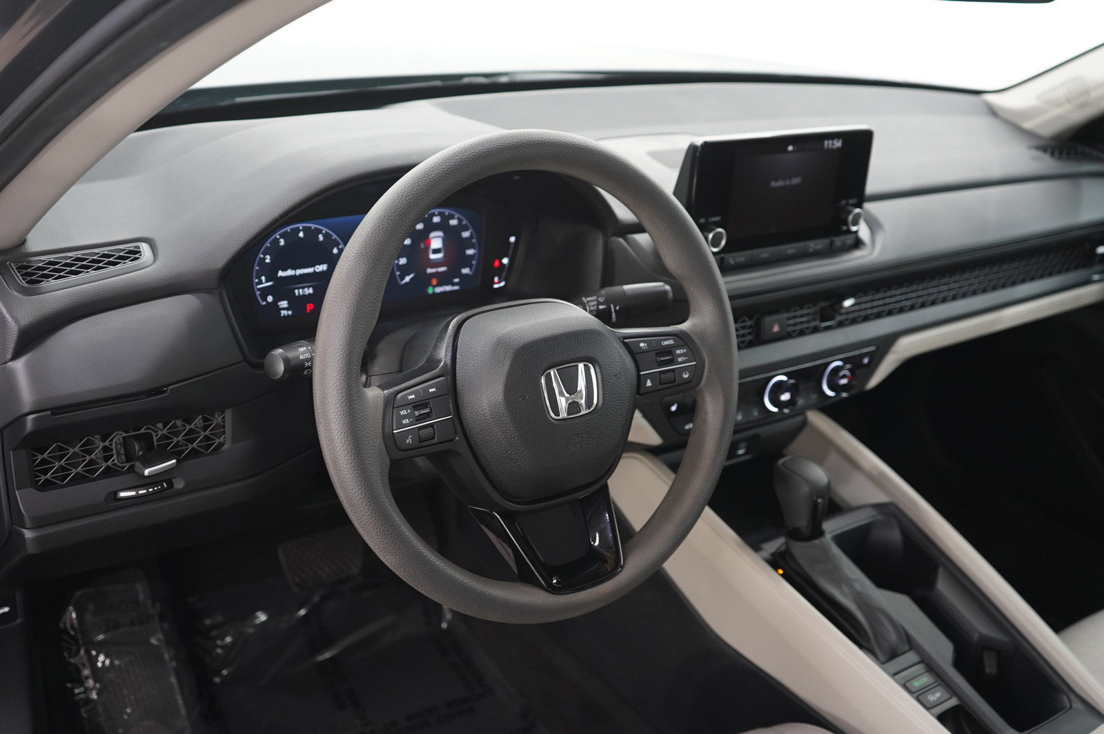Used 2024 Honda Accord EX image 19