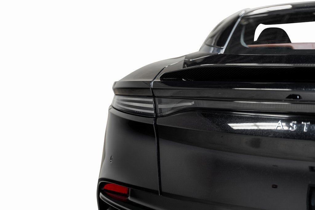 Used 2019 Aston Martin DBS Superleggera image 13