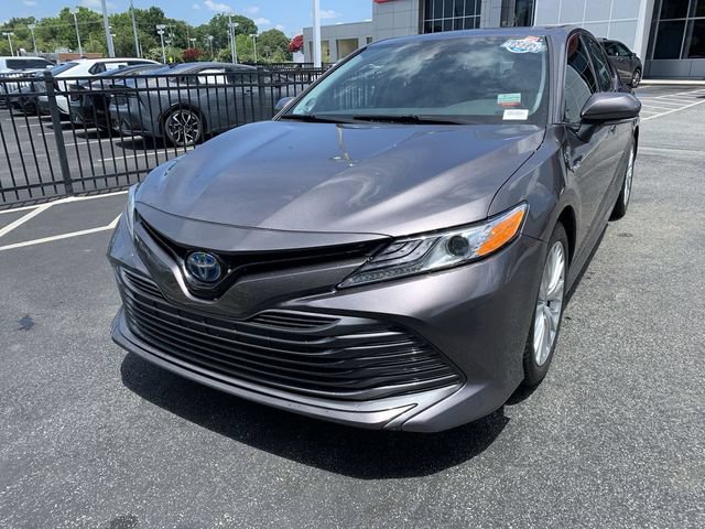 Certified 2020 Toyota Camry XLE w/ Sunroof Package FWD image 4
