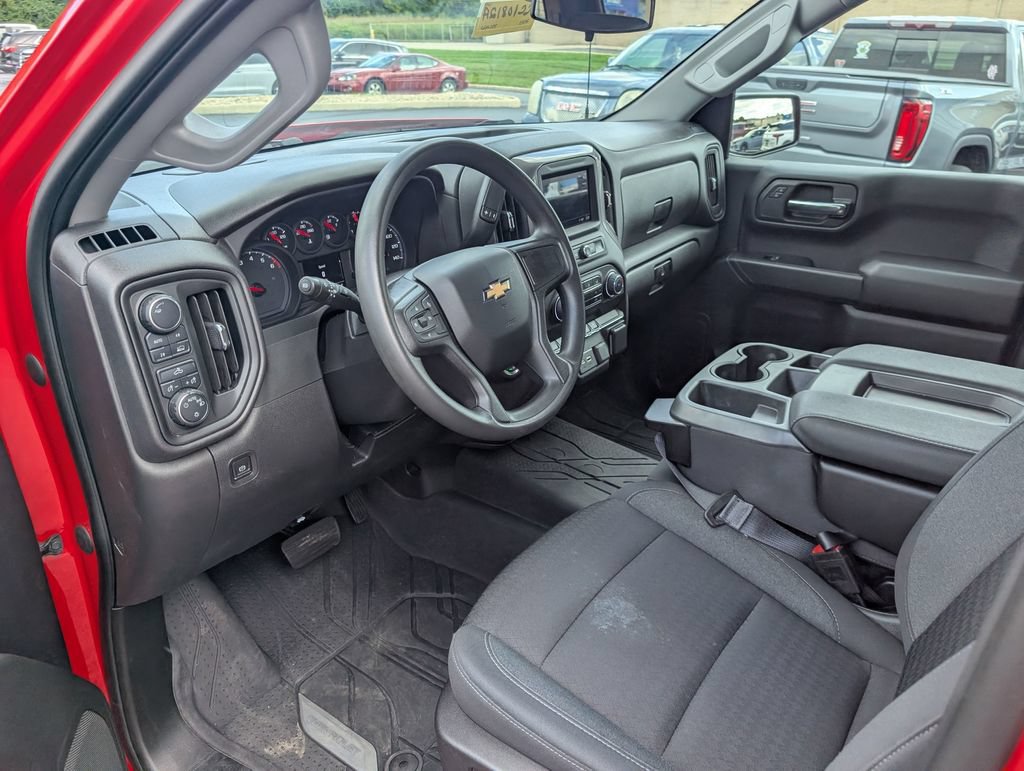 Used 2023 Chevrolet Silverado 1500 Custom AWD/4WD image 13