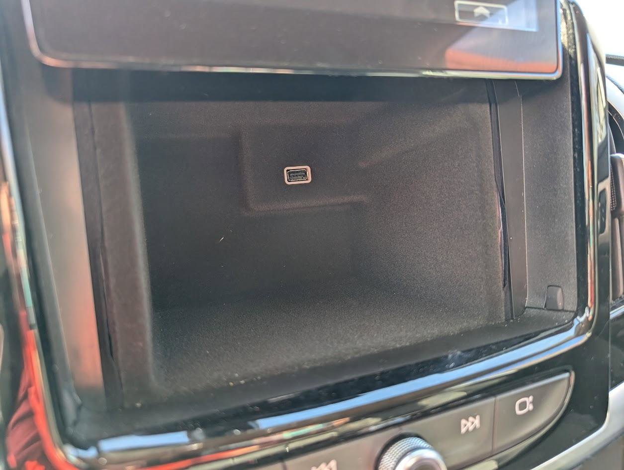 Used 2019 Chevrolet Traverse LT w/ LPO, Floor Liner Package image 26