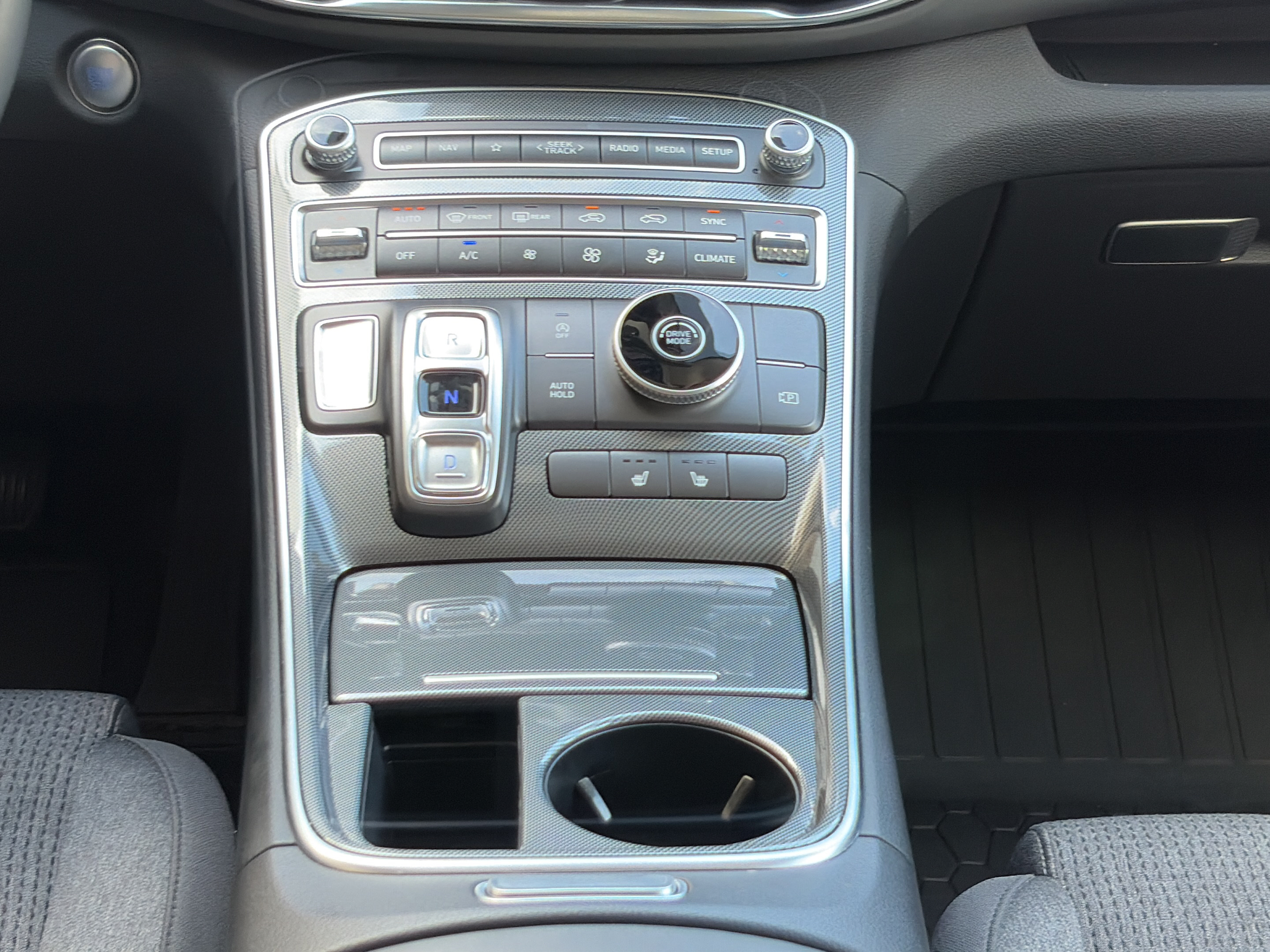 Certified 2023 Hyundai Santa Fe SEL w/ Cargo Package FWD image 18