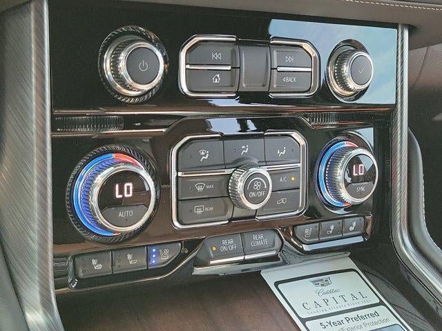 Used 2023 GMC Yukon Denali Ultimate AWD/4WD image 34