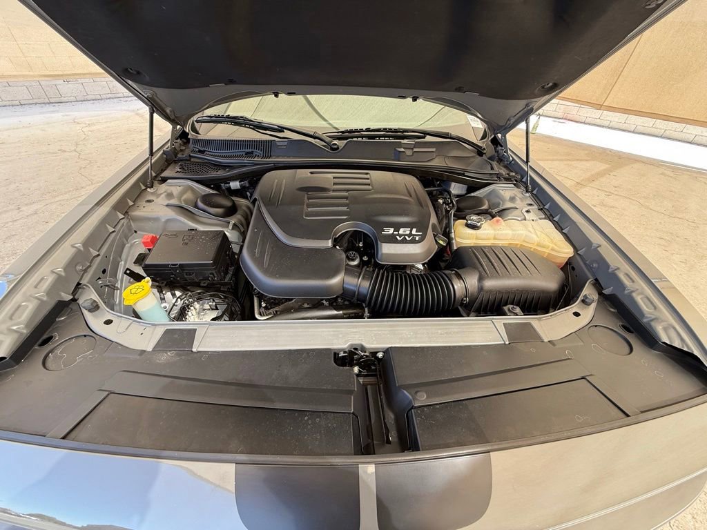 Used 2019 Dodge Challenger SXT w/ Driver Convenience Group RWD image 37