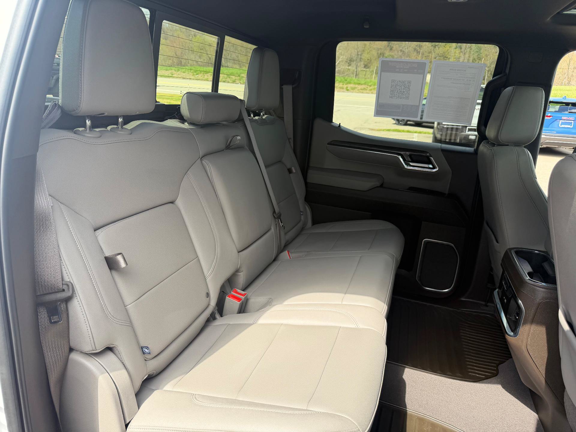 Certified 2024 Chevrolet Silverado 1500 LTZ w/ LTZ Convenience Package II AWD/4WD image 43