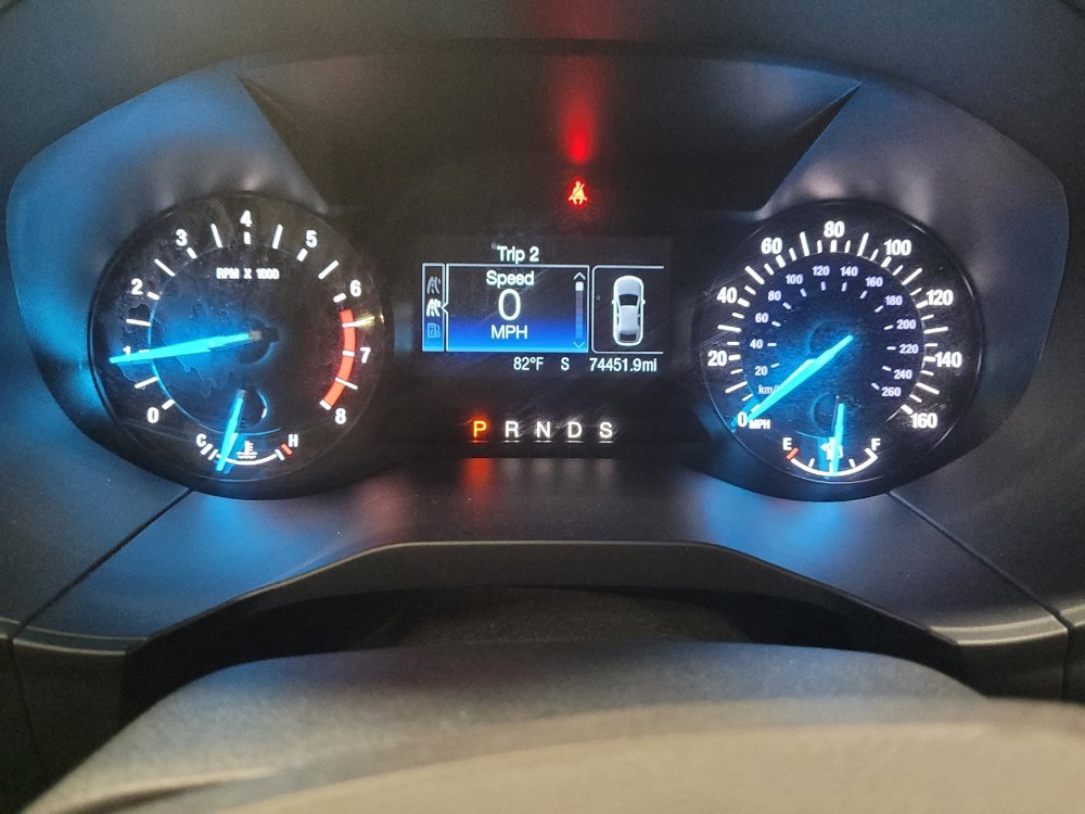 Used 2018 Ford Edge SE image 23