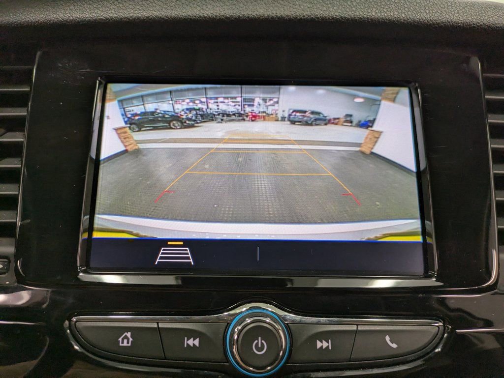 Used 2022 Buick Encore Preferred w/ Safety Package image 12