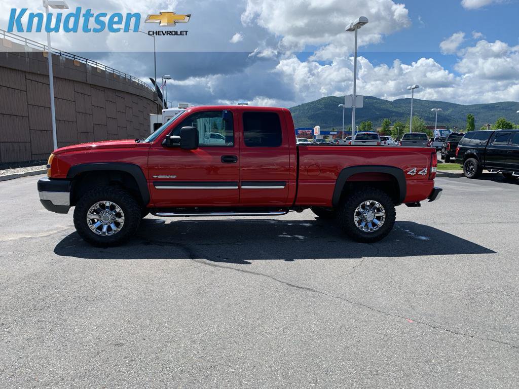 Used 2003 Chevrolet Silverado 2500 LS w/ Skid Plate Package AWD/4WD image 4