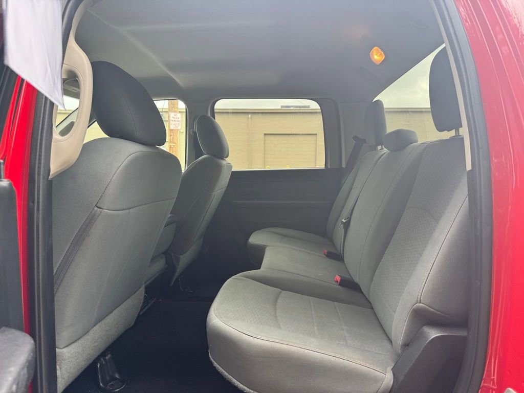 Used 2016 RAM 2500 Tradesman w/ Chrome Appearance Group AWD/4WD image 16