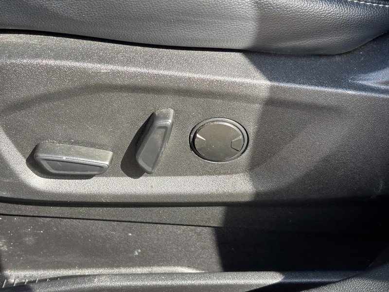 Used 2023 Ford Edge SEL w/ Convenience Package image 17