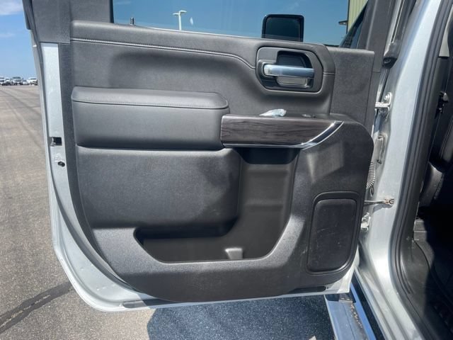 Used 2022 Chevrolet Silverado 2500 LTZ w/ LTZ Convenience Package AWD/4WD image 17