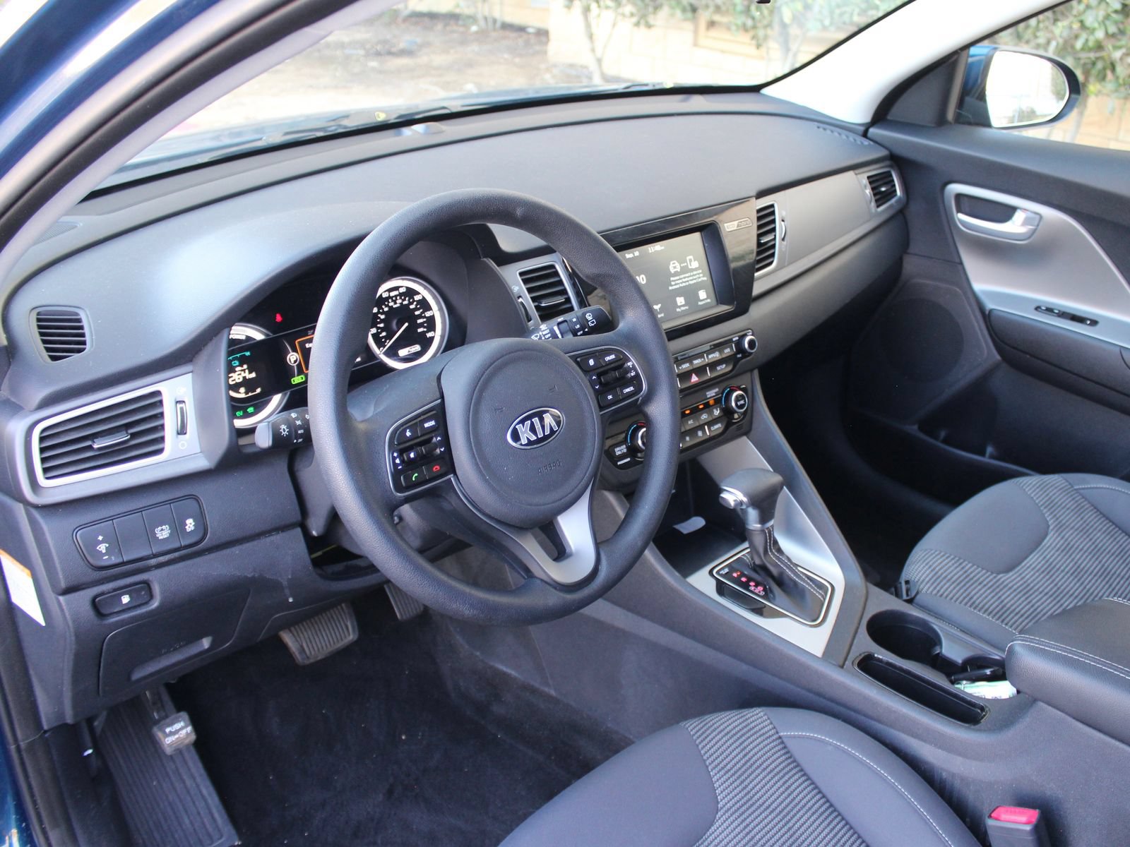 Used 2019 Kia Niro LX FWD image 18