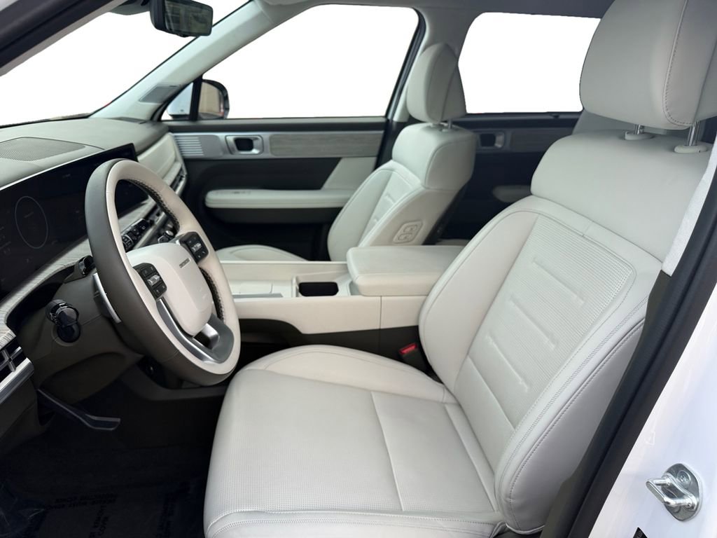 Used 2025 Hyundai Santa Fe Calligraphy image 9