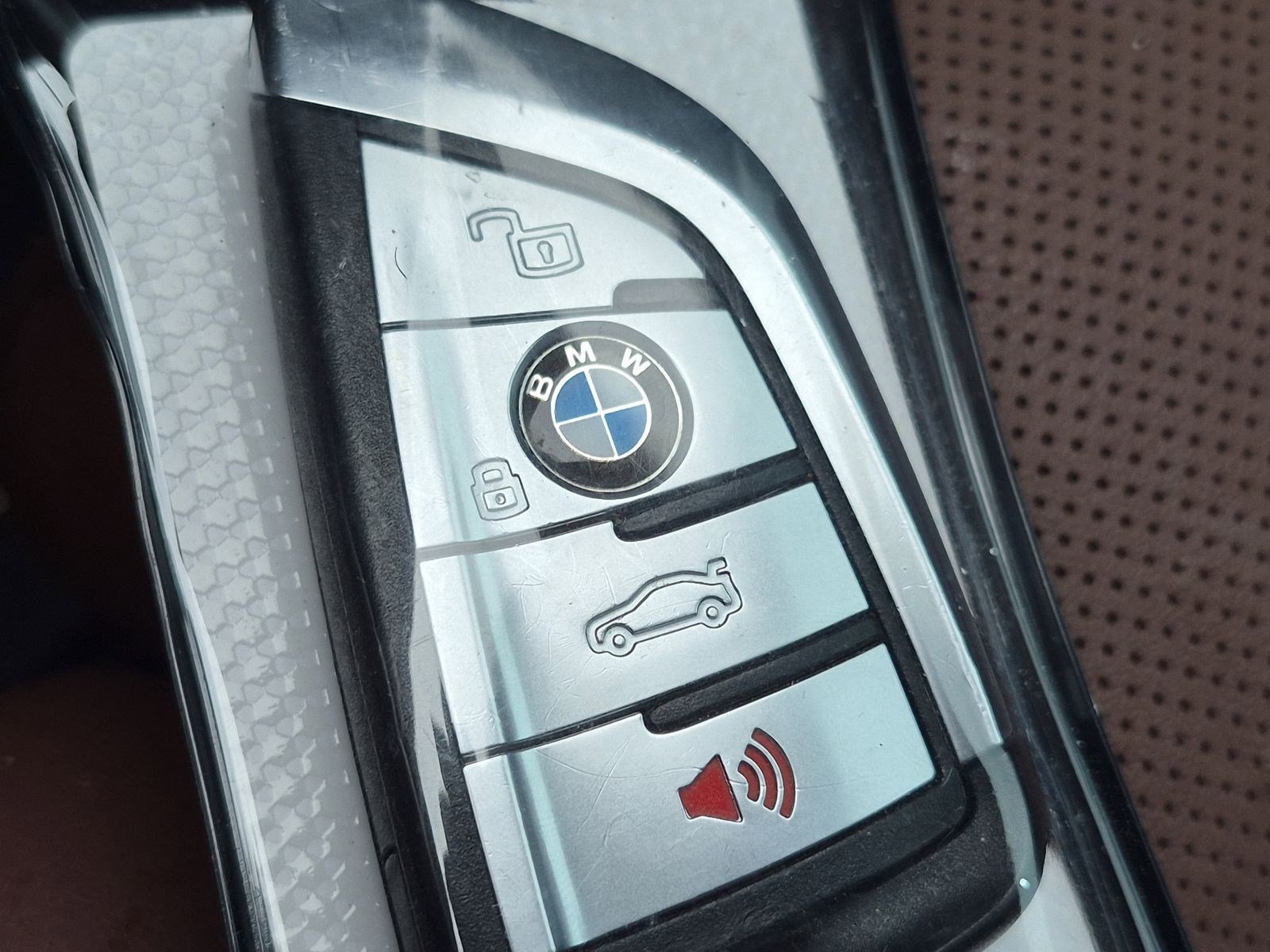 Used 2023 BMW X5 xDrive45e w/ Executive Package AWD/4WD image 36
