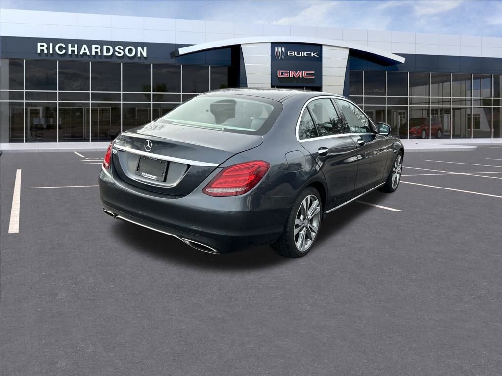 Used 2015 Mercedes-Benz C 300 Sedan image 5