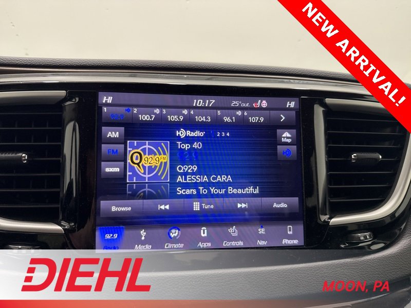 Used 2019 Chrysler Pacifica Touring-L w/ Advanced Safetytec Group image 31