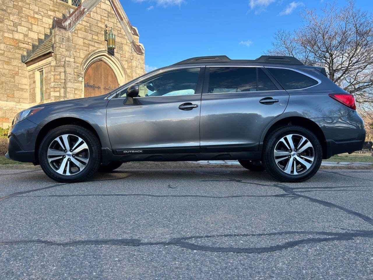 Used 2018 Subaru Outback 3.6R Limited