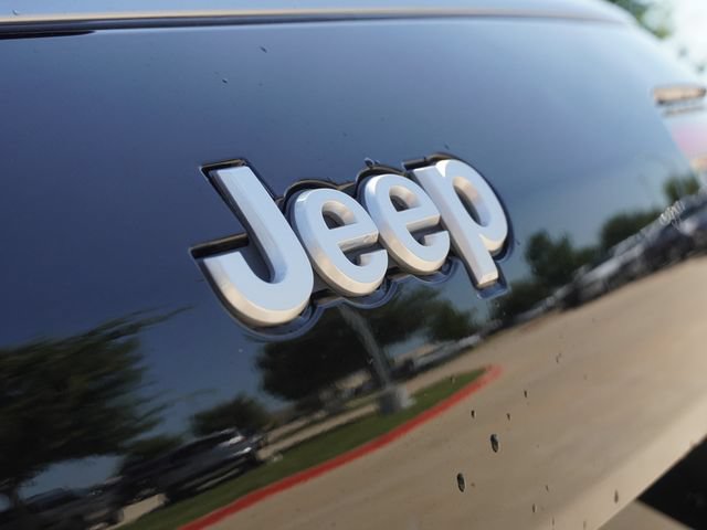 Certified 2026 Jeep Grand Cherokee L Limited AWD/4WD image 12
