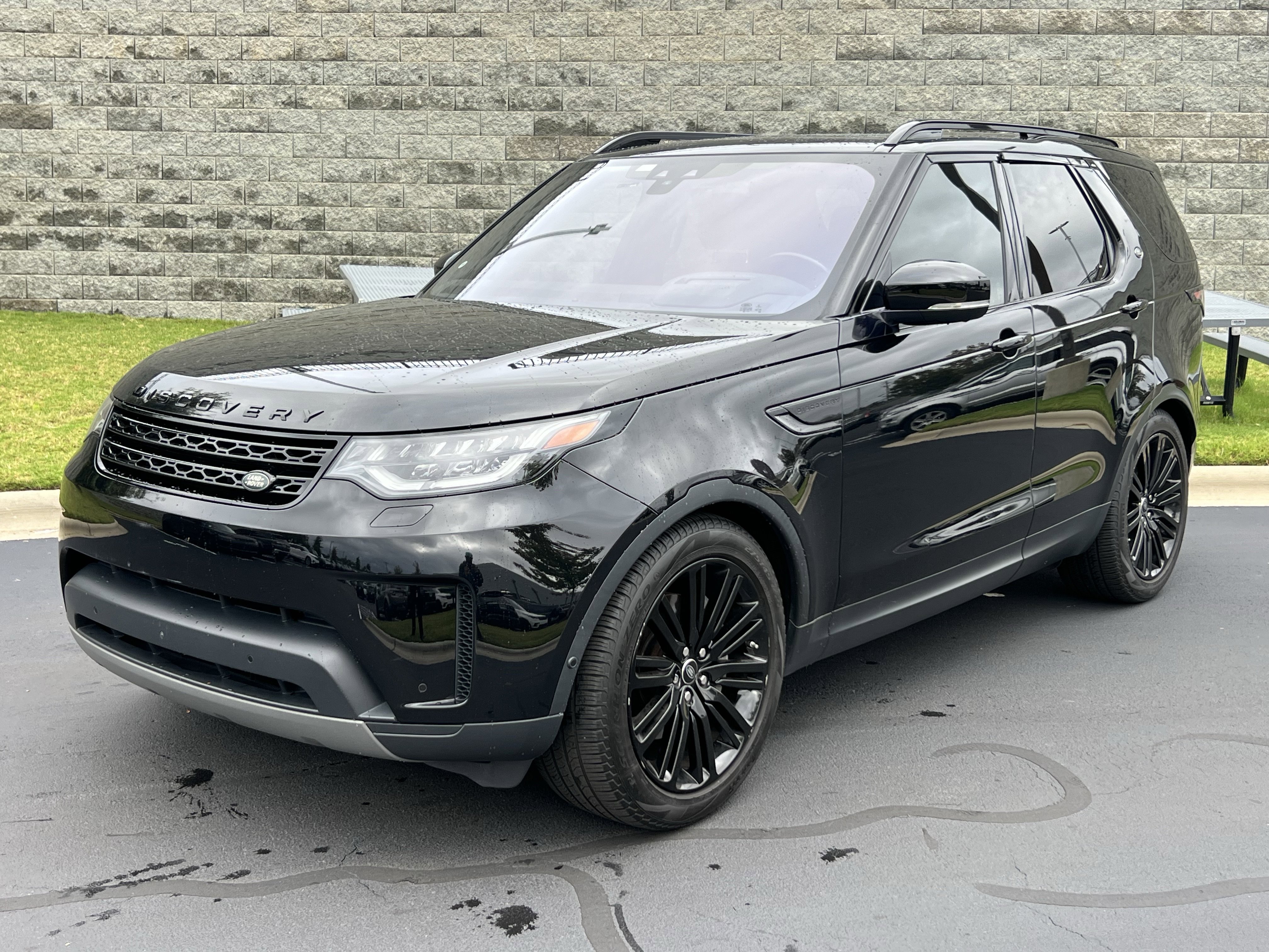 Used 2018 Land Rover Discovery HSE