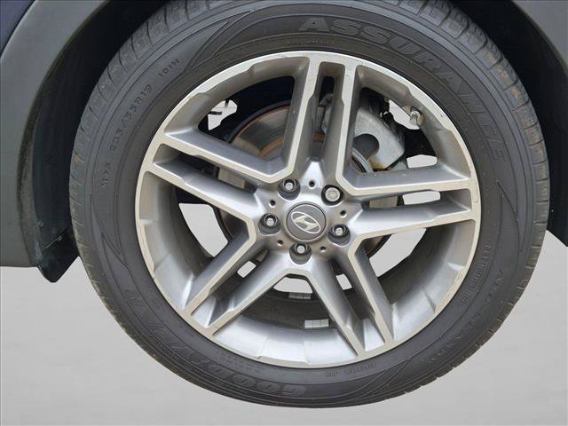 Used 2017 Hyundai Santa Fe FWD image 14