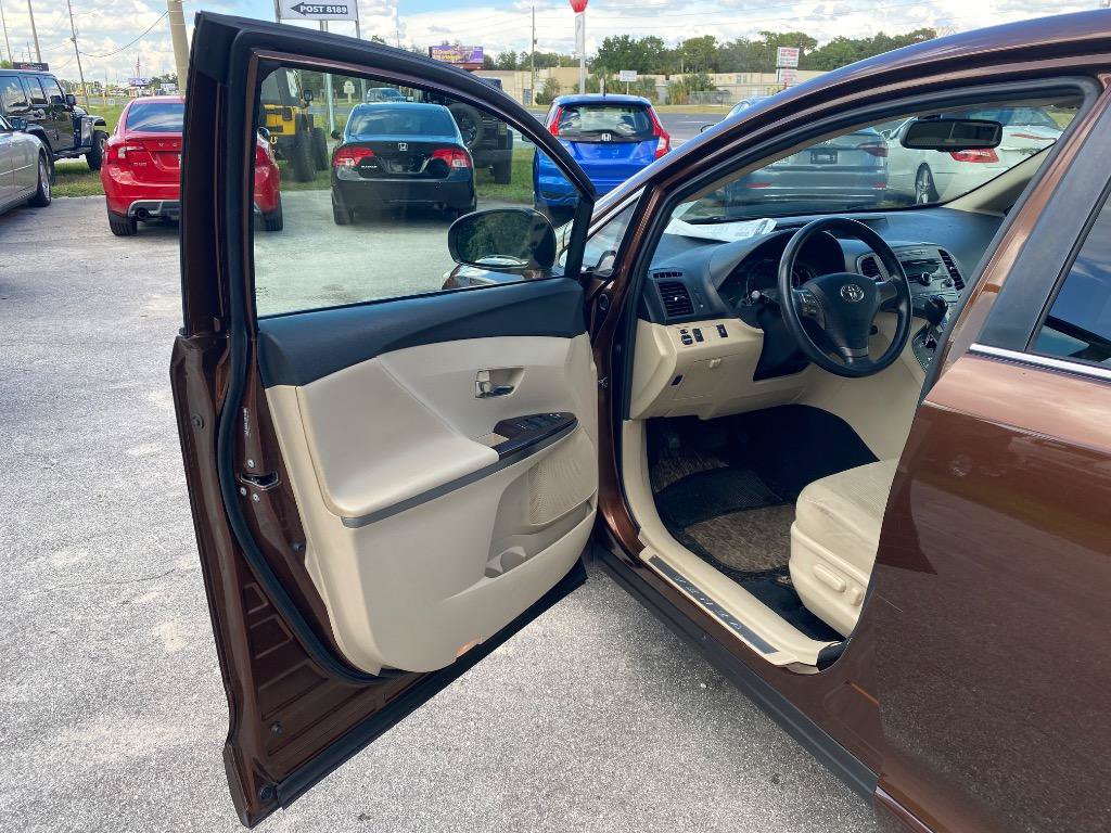 Used 2009 Toyota Venza w/ Convenience Pkg FWD image 13
