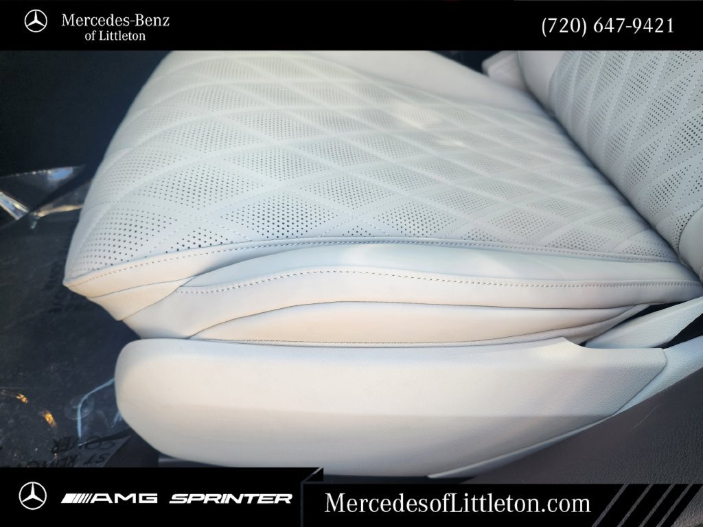 New 2026 Mercedes-Benz E 350 4MATIC Sedan image 23