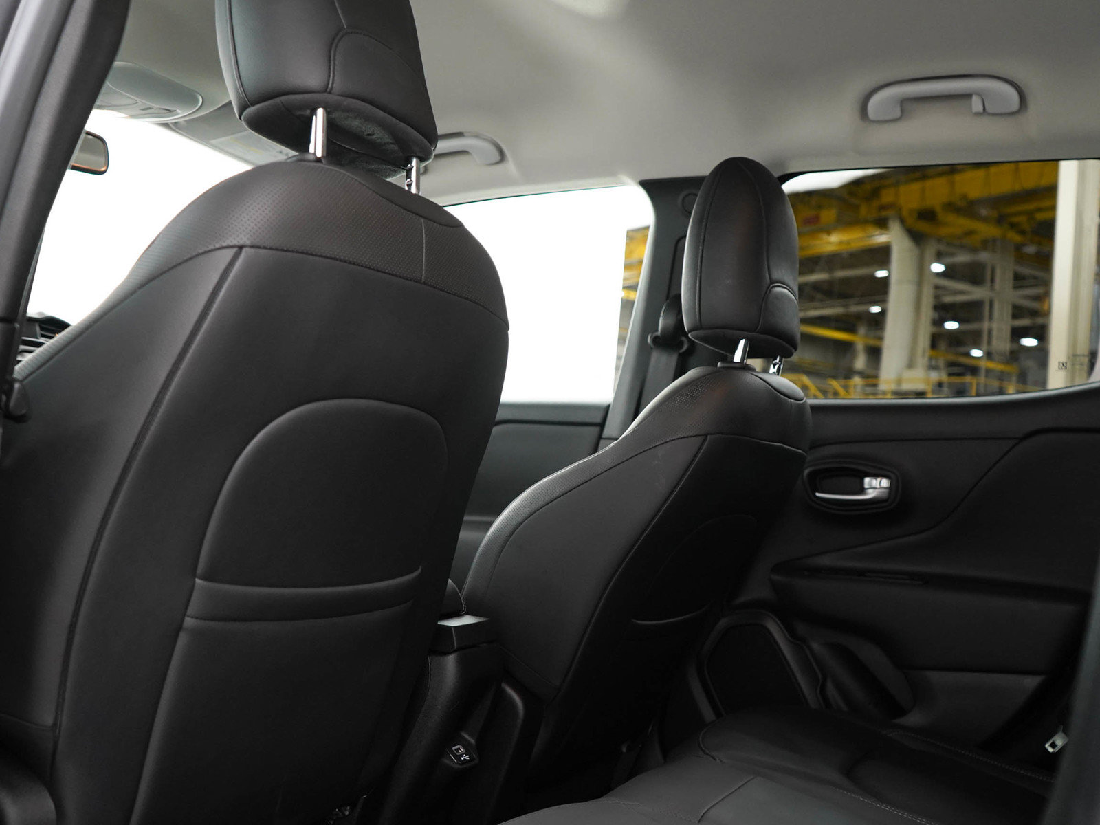 Used 2020 Jeep Renegade Limited AWD/4WD image 17