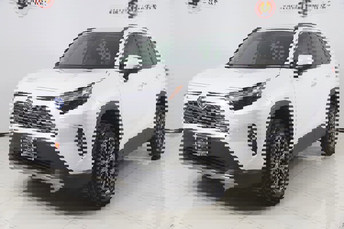 Used 2024 Toyota RAV4 Limited image 5