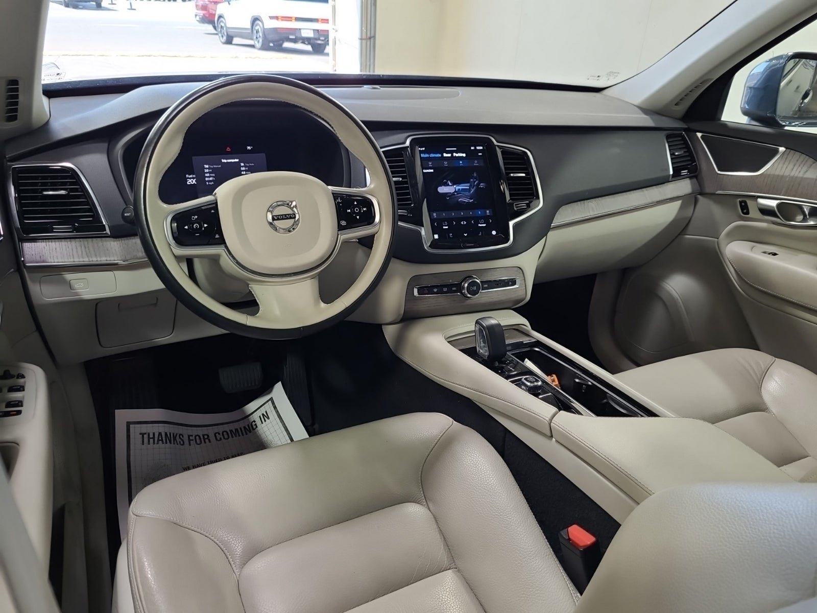Used 2023 Volvo XC90 B6 Plus w/ Protection Package Premier AWD/4WD image 8