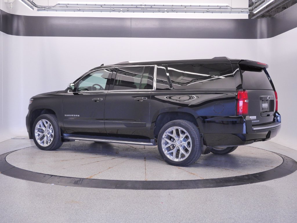 Used 2017 Chevrolet Suburban Premier AWD/4WD image 3