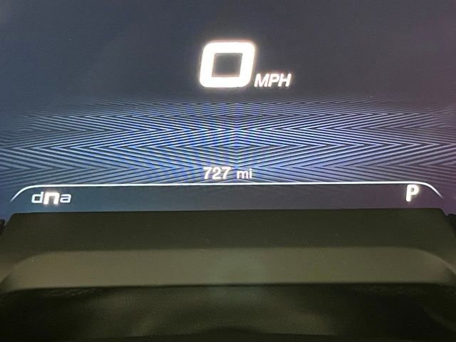 Used 2025 Alfa Romeo Giulia AWD w/ Veloce Package AWD image 27