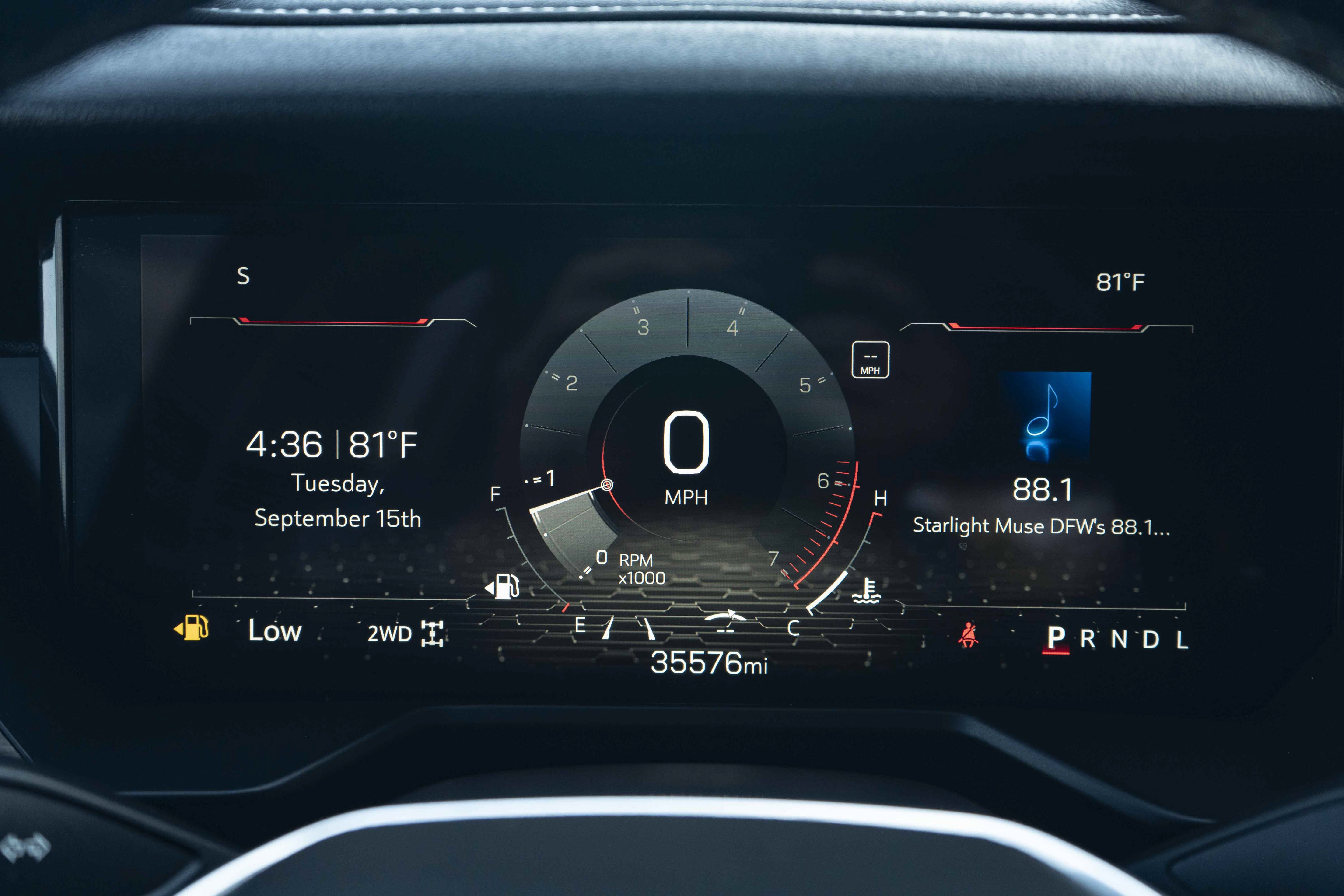 Used 2024 GMC Acadia Denali AWD/4WD image 21