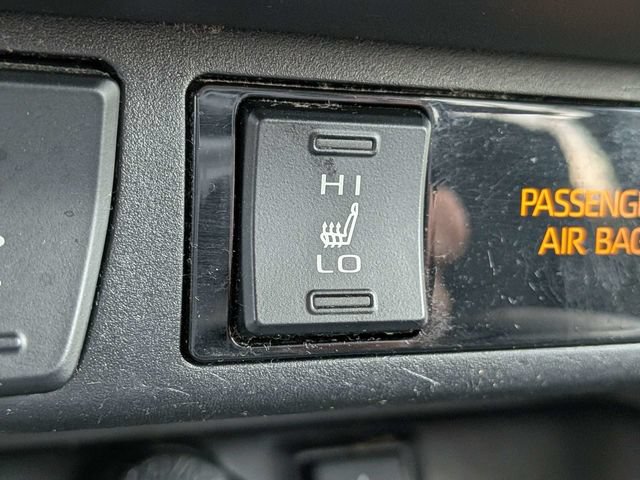 Used 2021 Toyota RAV4 XLE w/ Convenience Package AWD/4WD image 25