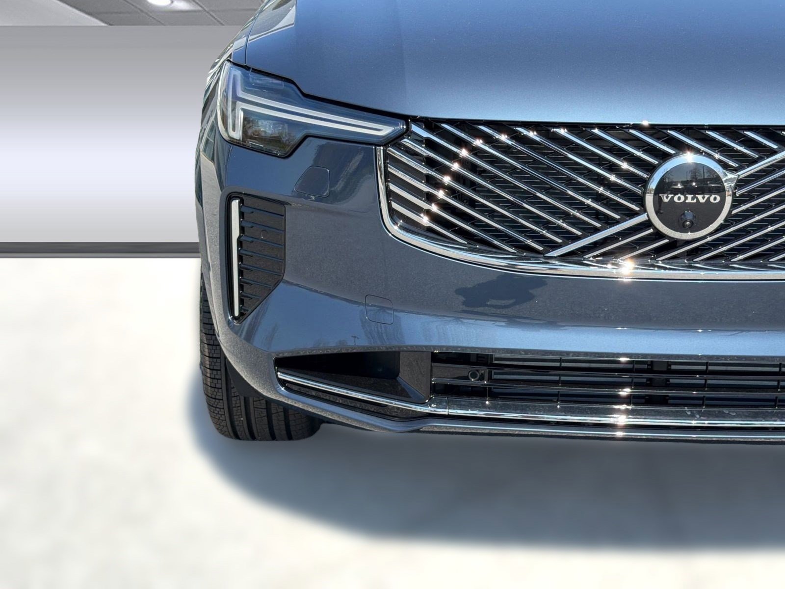 New 2026 Volvo XC90 T8 Ultra w/ Protection Package image 27