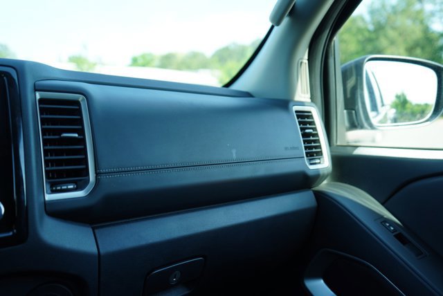 Used 2023 Nissan Frontier SV w/ SV Convenience Package AWD/4WD image 26