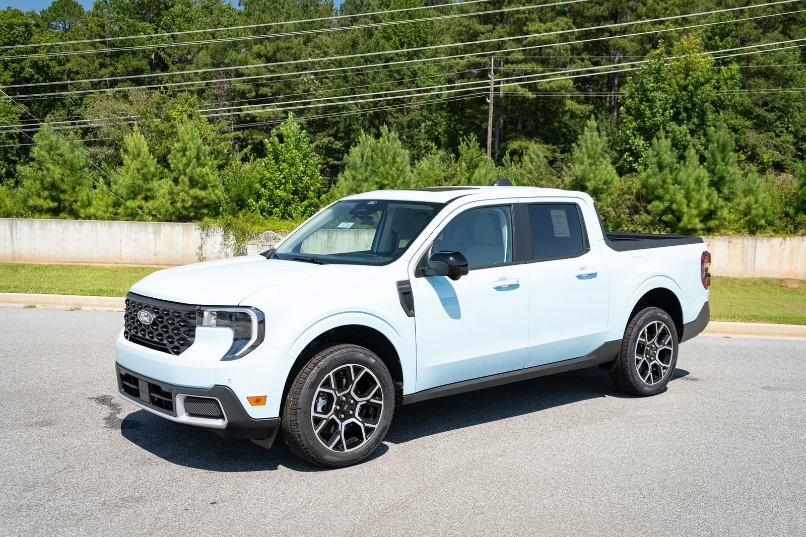 New 2026 Ford Maverick Lariat AWD/4WD image 3