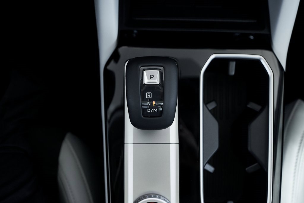 New 2025 Mitsubishi Outlander SE image 46