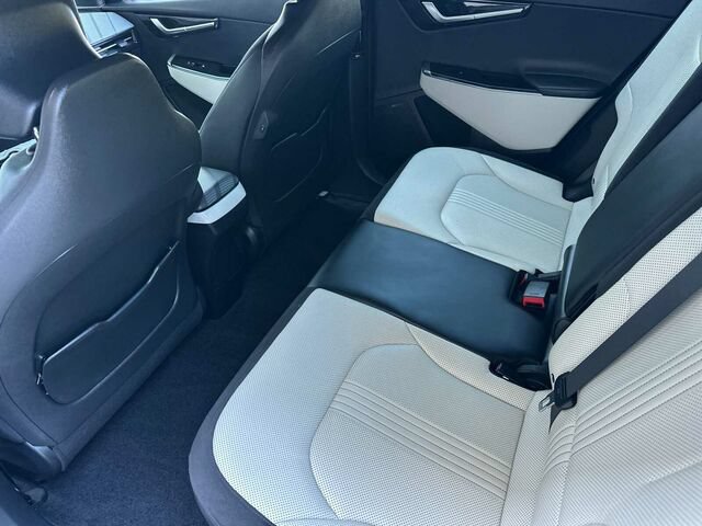 Used 2024 Kia EV6 GT-Line w/ GT-Line White Seat Package RWD image 14