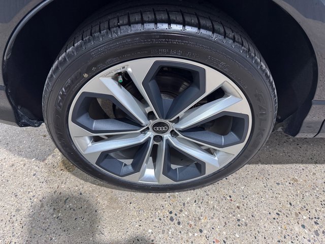 Used 2021 Audi Q3 2.0T Premium Plus w/ Premium Plus Package image 11