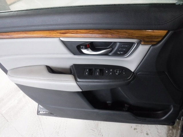 Used 2017 Honda CR-V EX-L image 13