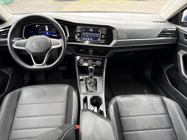 Used 2022 Volkswagen Jetta SE image 13