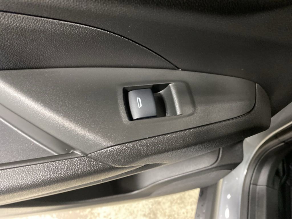 New 2026 Chevrolet Trax ACTIV w/ Sunroof Package image 34