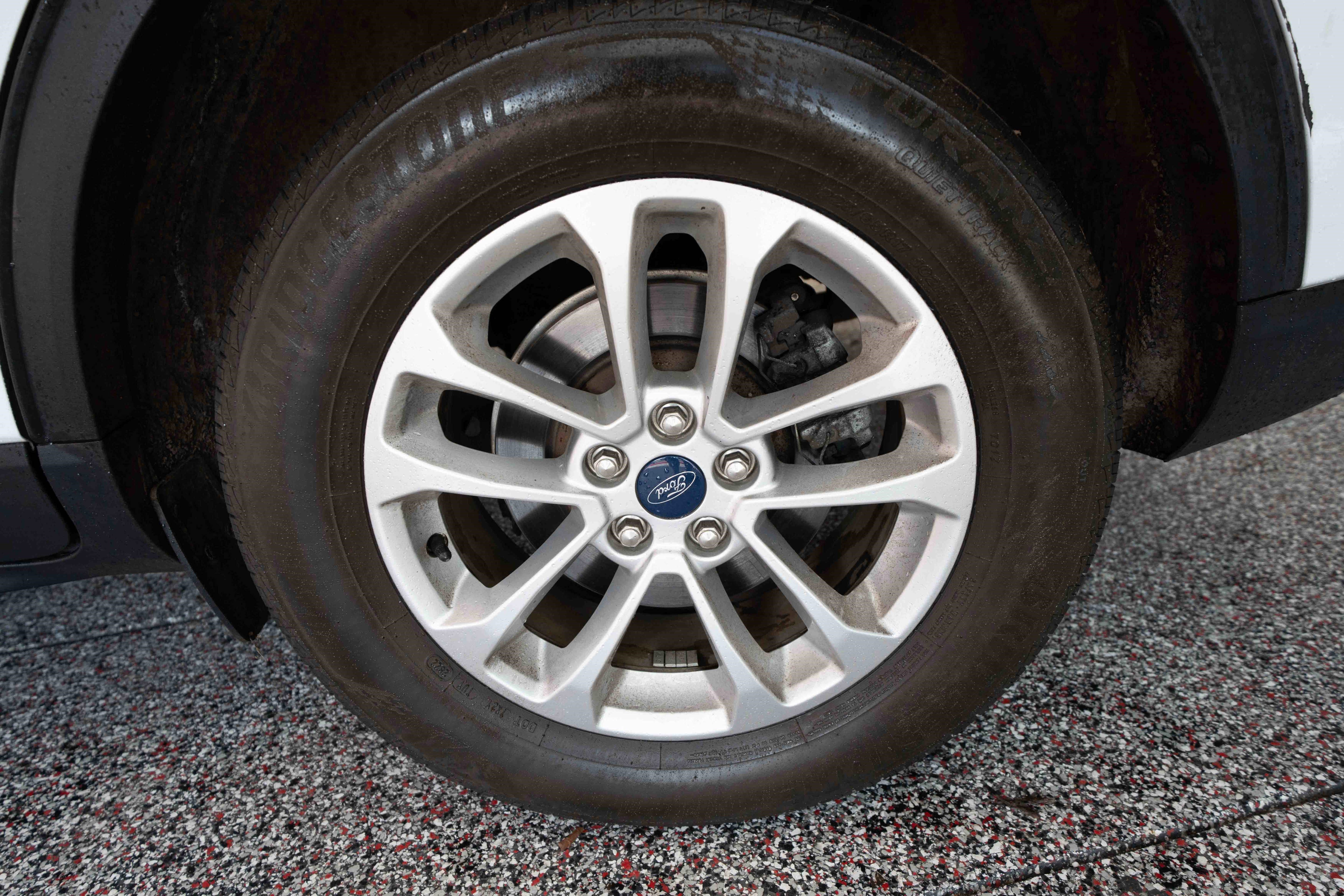 Used 2020 Ford Escape SE image 30