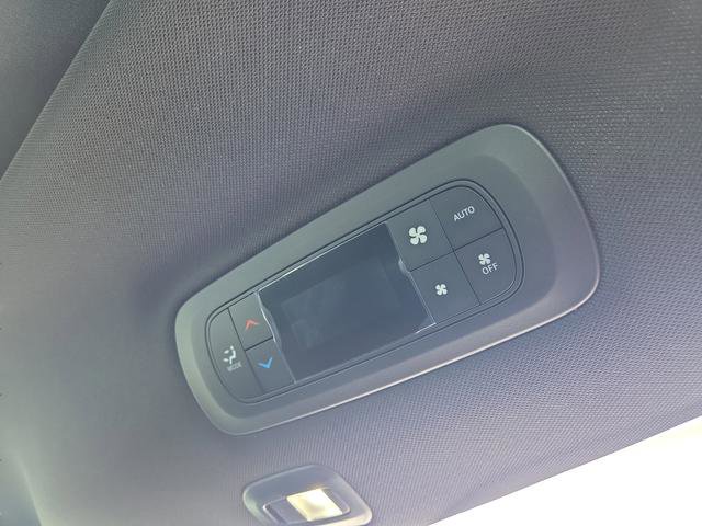 New 2026 Chrysler Pacifica Limited w/ S Appearance Package image 36