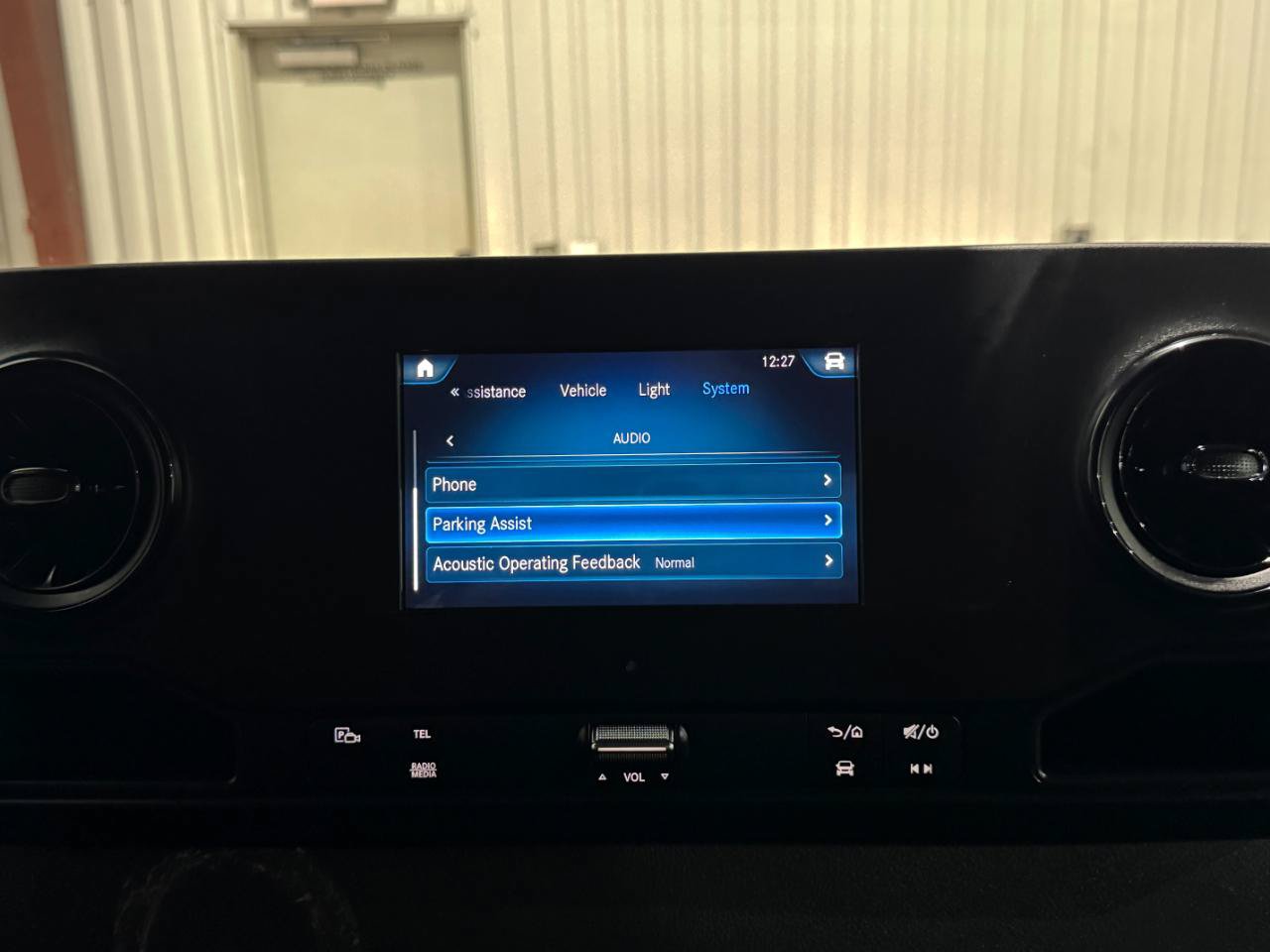 Used 2024 Mercedes-Benz Sprinter 2500 image 36